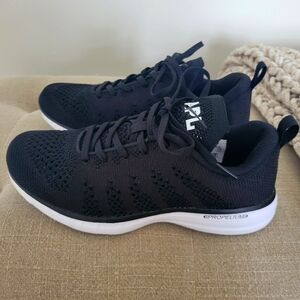APL Techloom Pro womens size 7 black